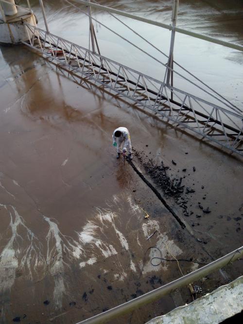 遵義堵漏防水公司污水池伸縮縫補漏,污水池堵漏,地下車庫補漏