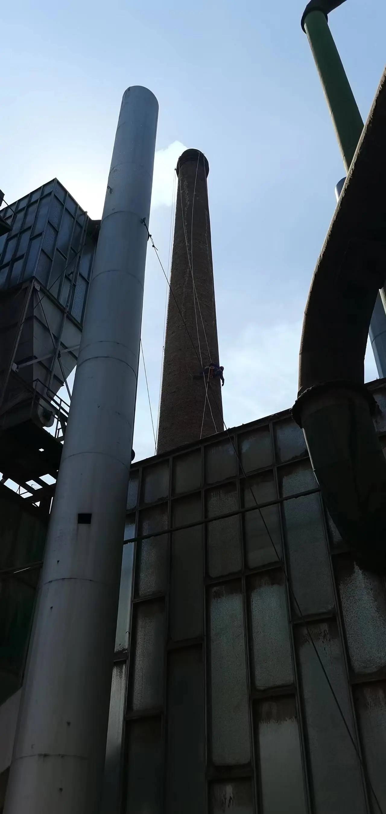 電廠煙囪美化與涼水塔堵漏全攻略