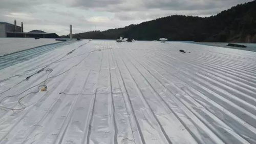 煒峰建筑隔熱材料廠專業(yè)隔熱,鋼結(jié)構(gòu)廠房 混凝土屋頂隔熱 補漏 隔音 破損修復(fù) 老化翻新